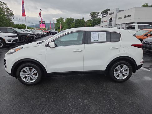 Used 2018 Kia Sportage LX AWD/4WD image 7
