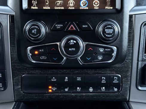 Used 2015 RAM 1500 Limited AWD/4WD image 39