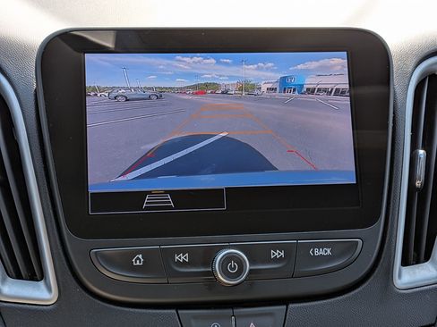 Used 2024 Chevrolet Malibu LT FWD image 22