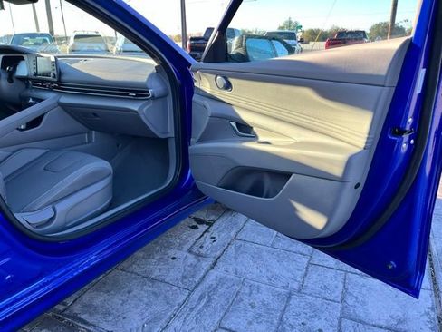 New 2026 Hyundai Elantra SEL Sport Premium FWD image 21