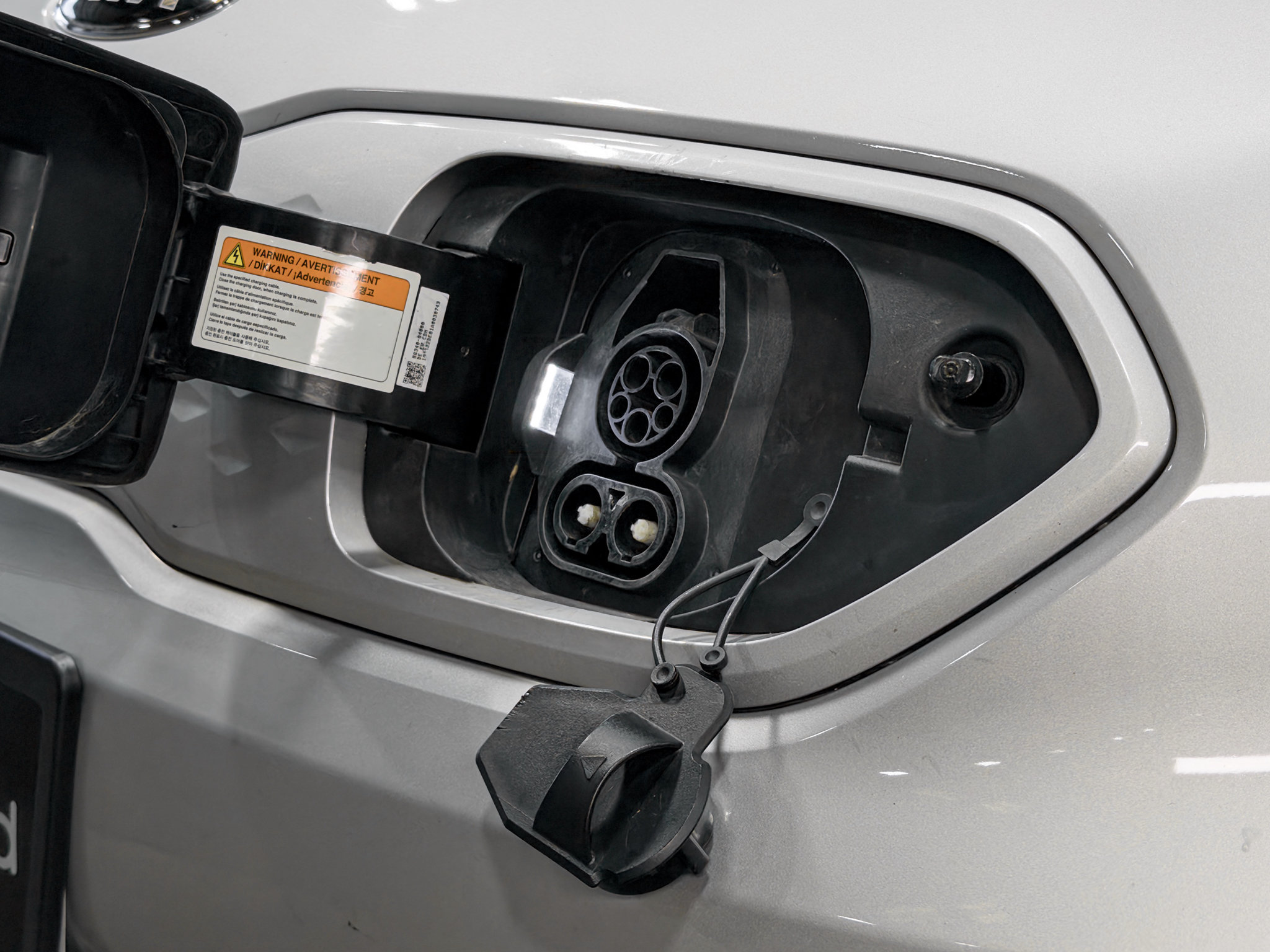Used 2019 Kia Niro EX w/ Cold Weather Package 2.0 FWD image 5