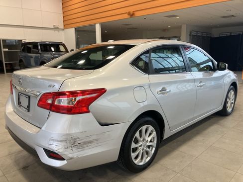 Used 2019 Nissan Sentra SV FWD image 5