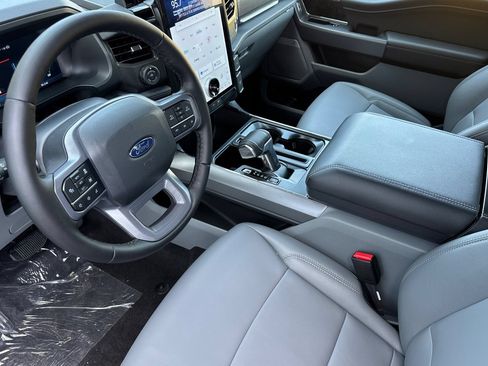 New 2025 Ford F150 Lightning Flash AWD/4WD image 9
