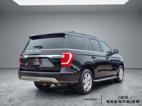 Used 2020 Ford Expedition XLT w/ Equipment Group 202A image 6