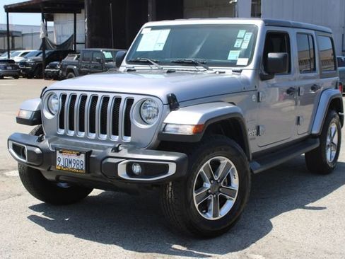 Used 2020 Jeep Wrangler Unlimited Sahara AWD/4WD image 9