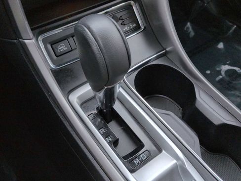 Used 2022 Subaru Ascent Limited w/ Technology Package image 34