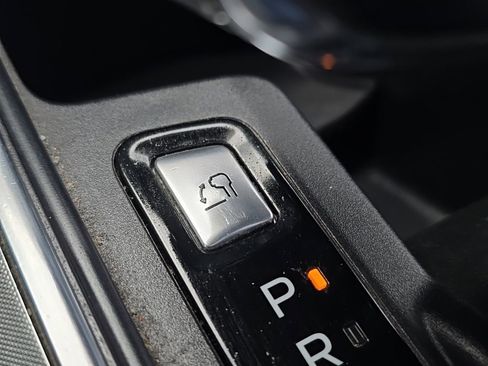 Used 2023 Ford F150 Limited image 15