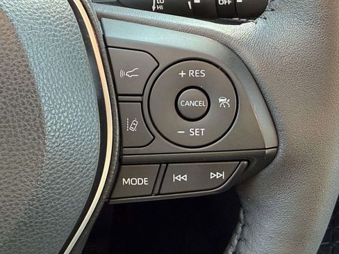 Used 2024 Toyota RAV4 XLE image 22