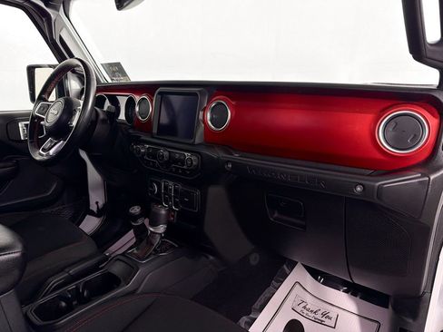 Used 2021 Jeep Wrangler Unlimited Rubicon w/ Uconnect 4C Nav & Sound Group image 31