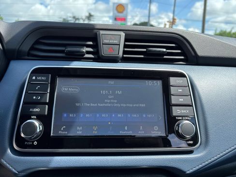 Used 2025 Nissan Versa SV FWD image 18