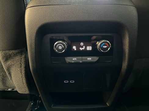 New 2026 Chevrolet Traverse LT w/ LPO, Floor Liner Package FWD image 21