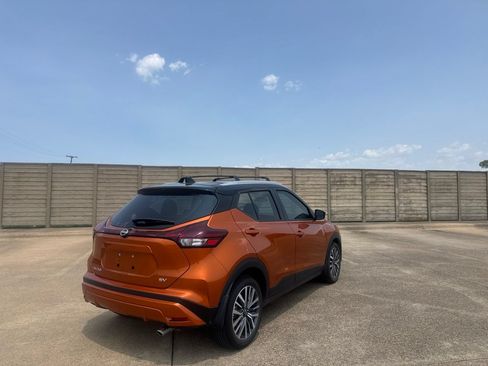 Used 2024 Nissan Kicks SV w/ Exterior Package FWD image 17