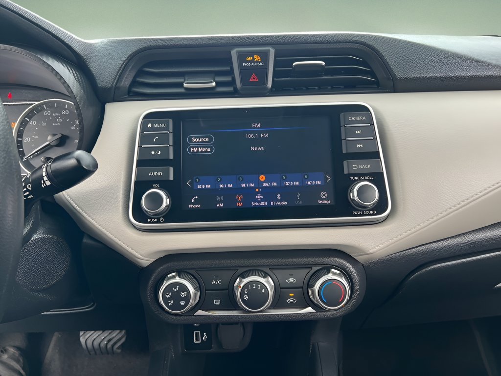 Used 2021 Nissan Versa SV FWD image 26