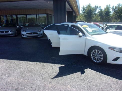Used 2019 Mercedes-Benz A 220 image 13