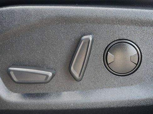 Used 2024 Ford Edge SEL w/ Convenience Package image 13