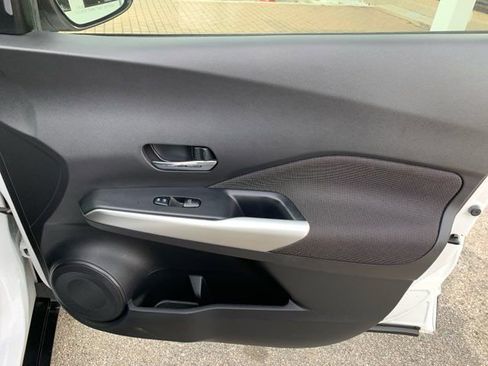 Used 2019 Nissan Kicks SV image 25