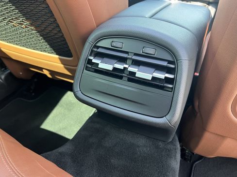 Used 2015 Maserati Ghibli RWD image 15