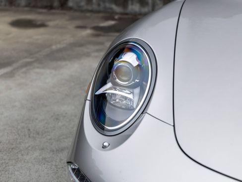 Used 2013 Porsche 911 Carrera RWD image 14