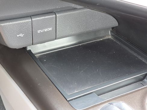 Used 2024 Toyota Camry SE FWD image 23