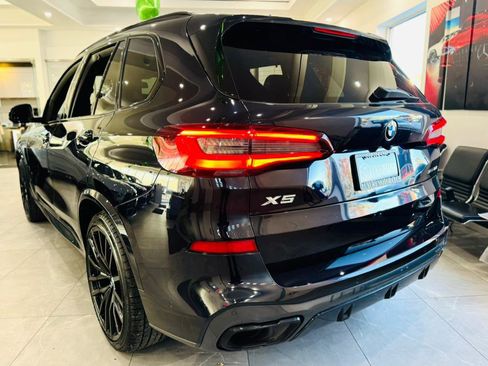 Used 2022 BMW X5 sDrive40i w/ M Sport Package image 5