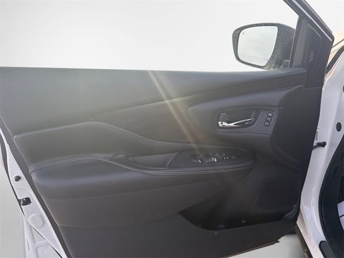 Used 2020 Nissan Murano Platinum w/ Cargo Package image 12