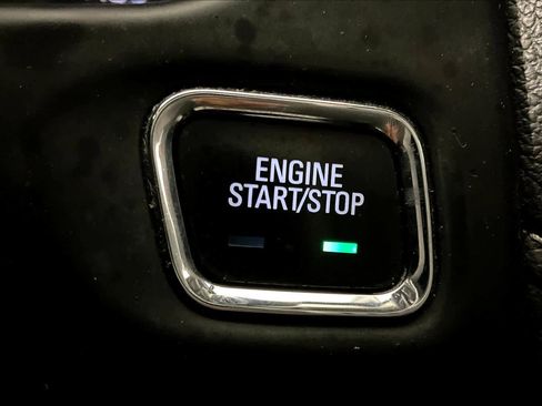 Used 2018 GMC Acadia SLE FWD image 34