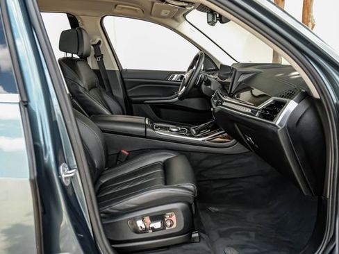 Used 2023 BMW X7 xDrive40i w/ Premium Package AWD/4WD image 37