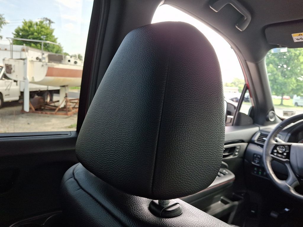 Used 2024 Honda Passport Black Edition image 14