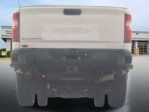 Used 2025 Chevrolet Silverado 2500 W/T image 5
