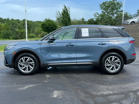 Used 2023 Lincoln Corsair AWD w/ Equipment Group 101A image 40
