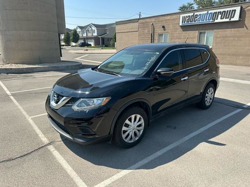 Used 2014 Nissan Rogue S AWD/4WD image 2