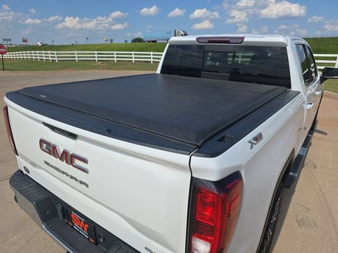 Used 2020 GMC Sierra 1500 SLE w/ SLE Value Package AWD/4WD image 12