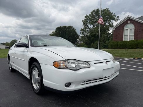 Used 2000 Chevrolet Monte Carlo SS w/ Preferred Equipment Group FWD image 2