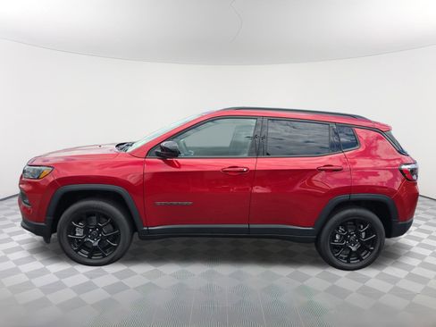 New 2025 Jeep Compass Latitude w/ Altitude Special Edition image 7