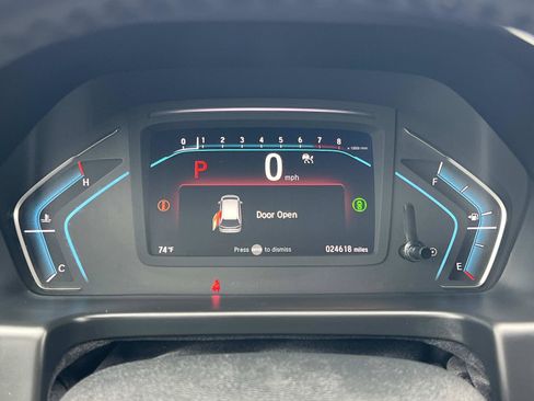 Used 2023 Honda Odyssey Elite image 11