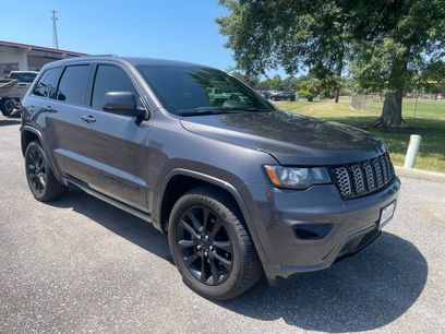 Used 2020 Jeep Grand Cherokee Altitude
