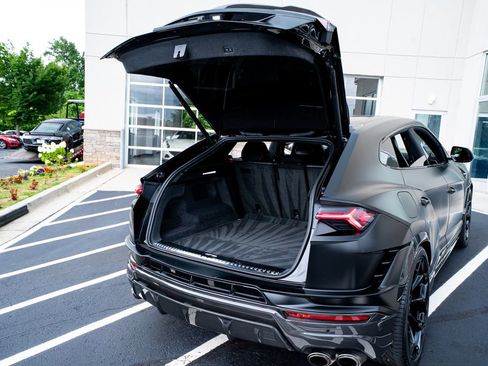 Used 2024 Lamborghini Urus Performante AWD/4WD image 64