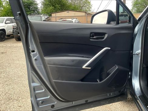 Used 2024 Toyota Corolla Cross SE image 21