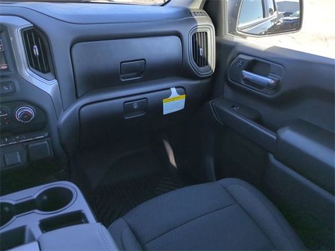 New 2026 Chevrolet Silverado 1500 Custom image 17