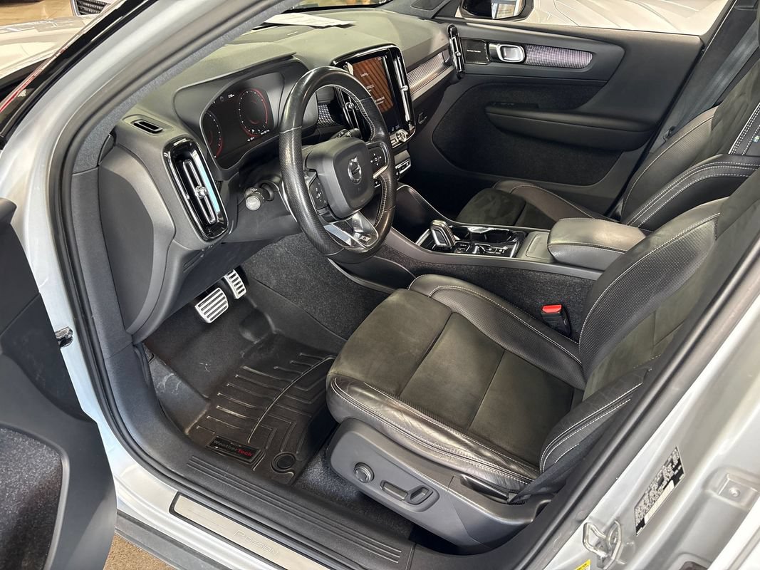 Used 2019 Volvo XC40 T5 R-Design AWD/4WD image 34