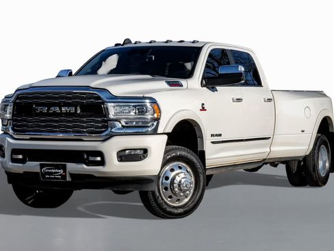 Used 2022 RAM 3500 Limited image 4