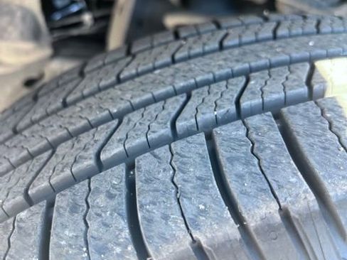 Used 2007 Ford Explorer Sport Trac Limited image 32