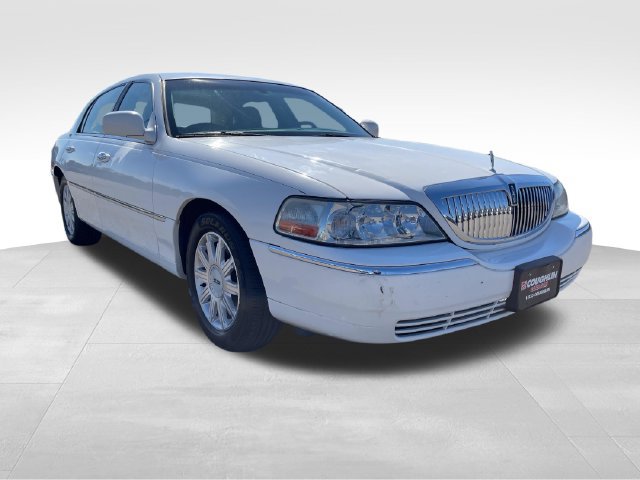 Used 2007 Lincoln Town Car Signature Limited RWD image 7