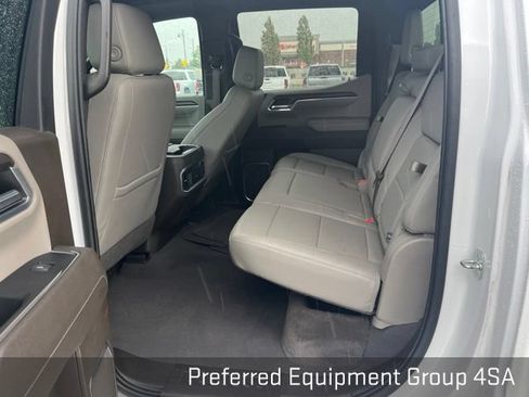 Used 2022 GMC Sierra 1500 SLT w/ SLT Premium Plus Package AWD/4WD image 31