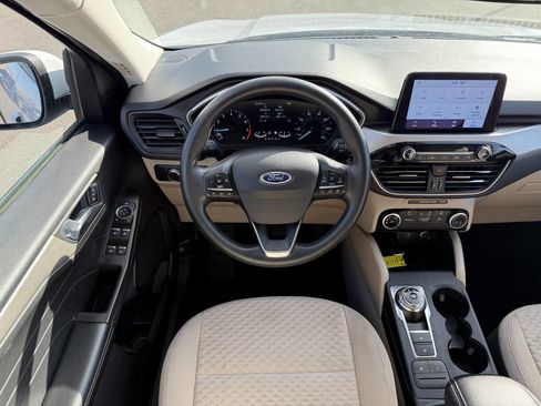 Used 2021 Ford Escape SE image 23