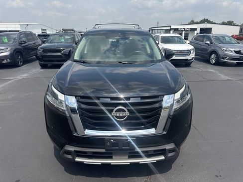 Used 2023 Nissan Pathfinder SL image 10