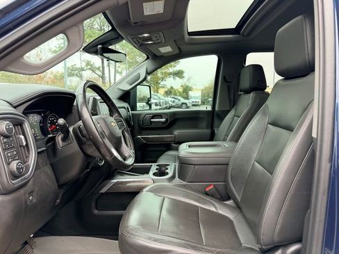 Used 2020 Chevrolet Silverado 2500 LTZ w/ LTZ Premium Package image 12