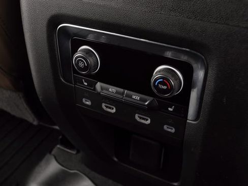 Used 2022 Chevrolet Tahoe High Country image 28