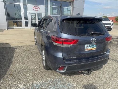Used 2018 Toyota Highlander Limited image 4