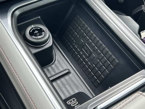 Used 2025 Ford Expedition Active AWD/4WD image 38